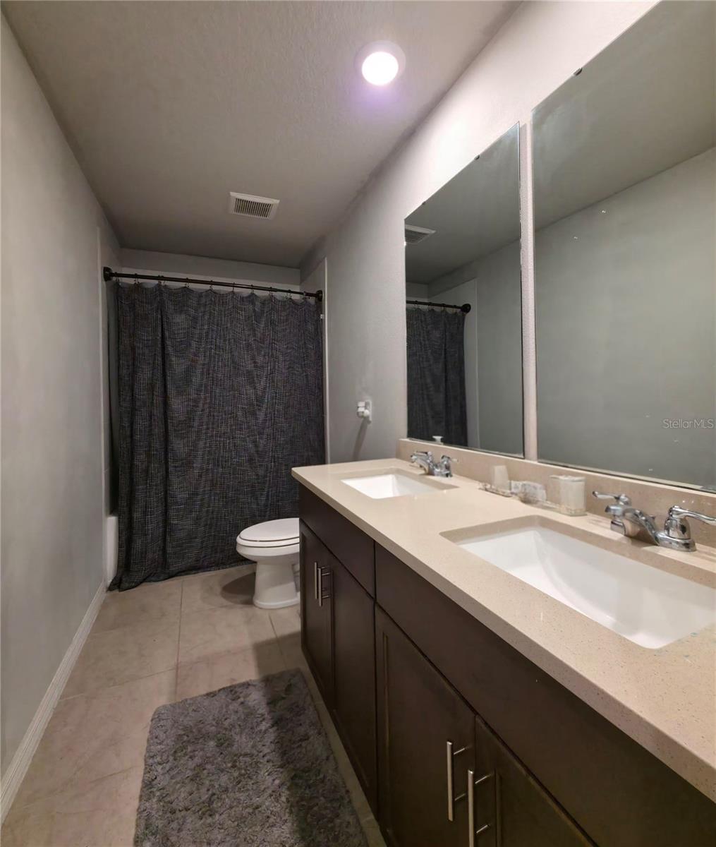 LAKE DENHAM ESTATES - Residential Lease