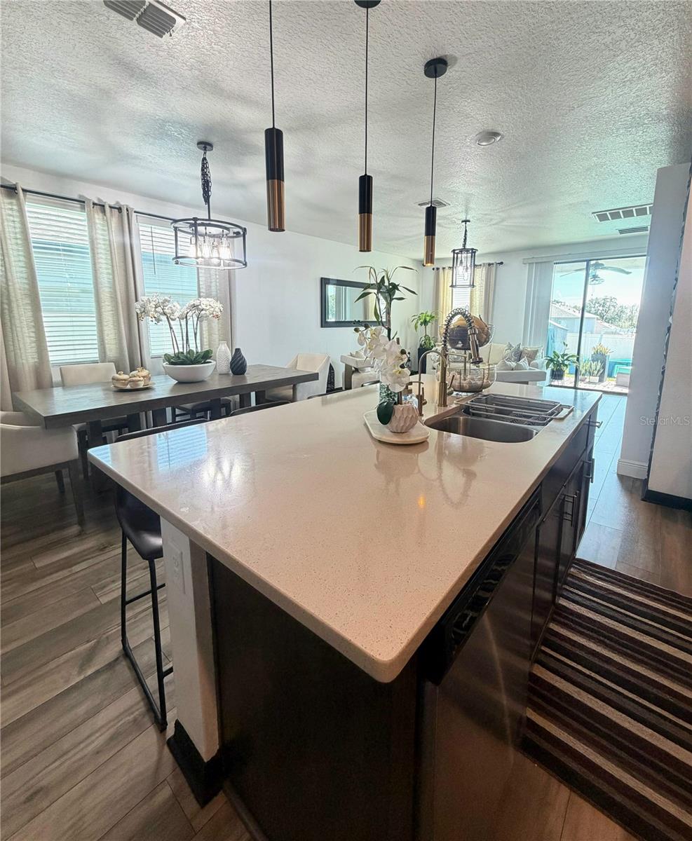 LAKE DENHAM ESTATES - Residential Lease