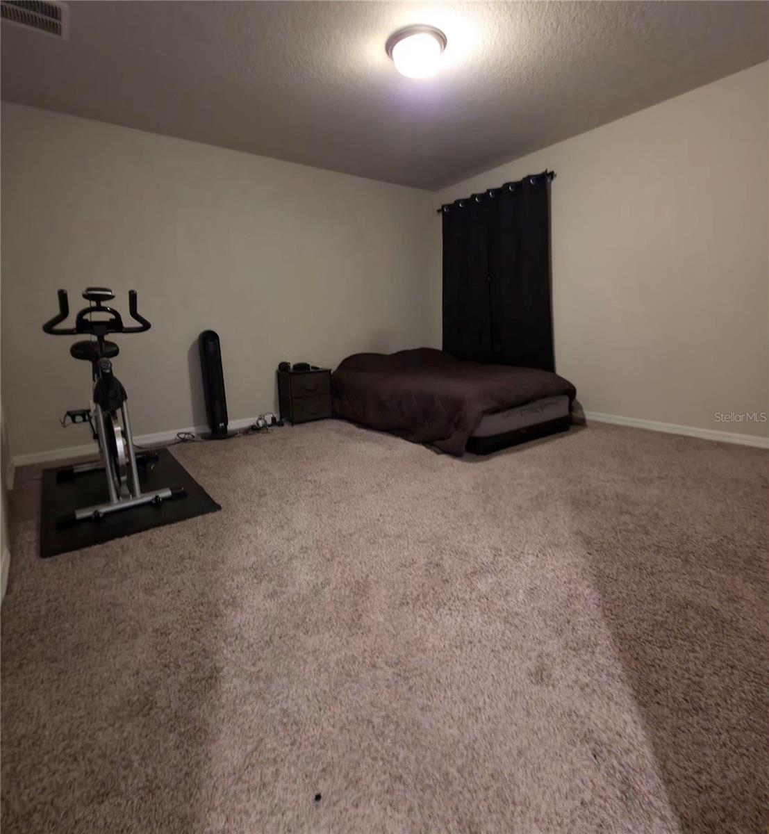 LAKE DENHAM ESTATES - Residential Lease