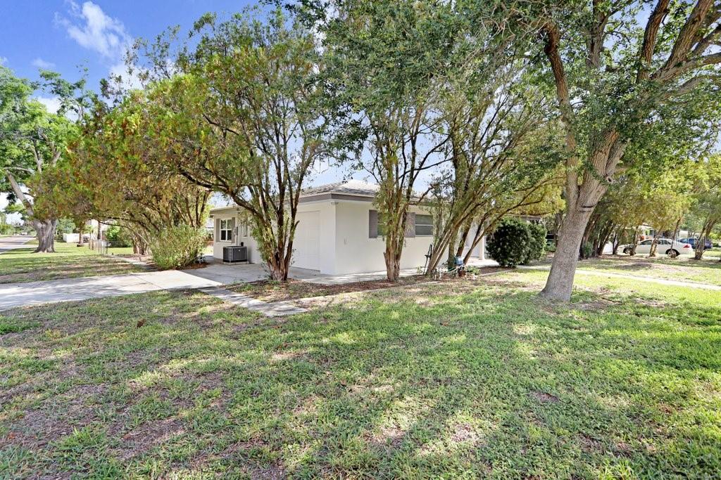 PINE OAK - Residential