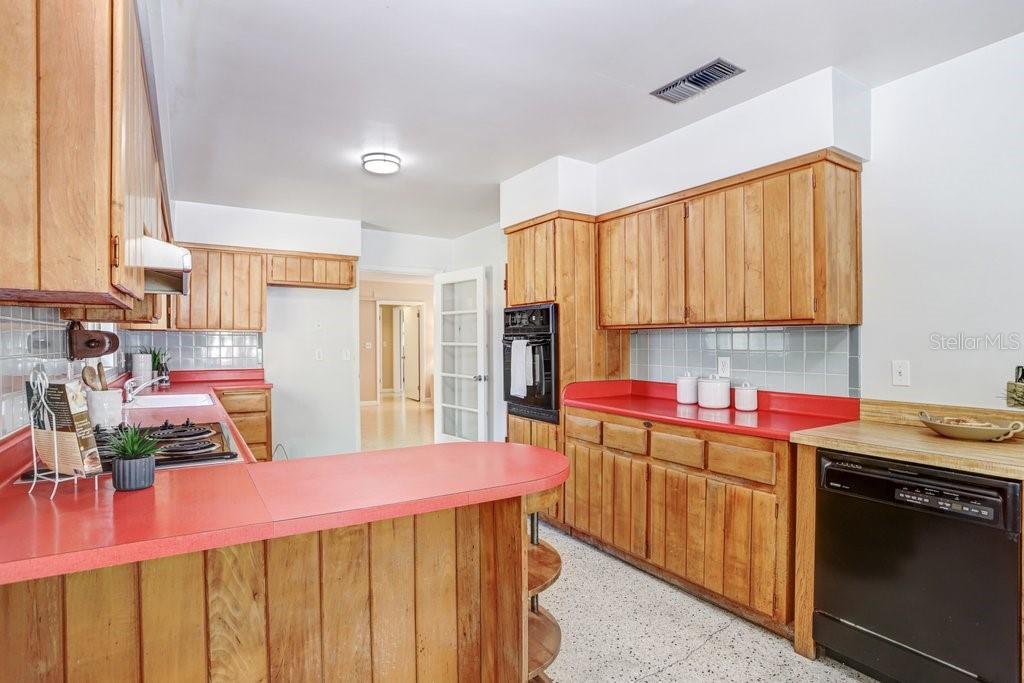 PINE OAK - Residential