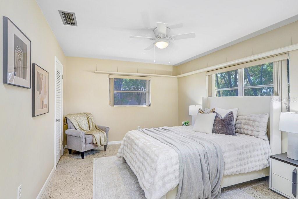 PINE OAK - Residential