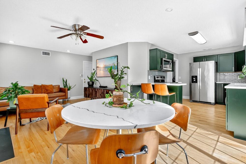 220 W ORLANDO STREET B