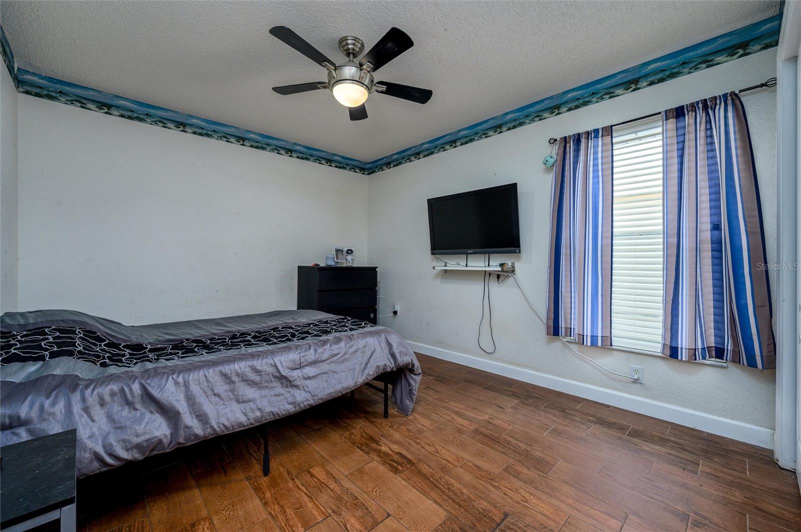 BRIARWOODS - Residential