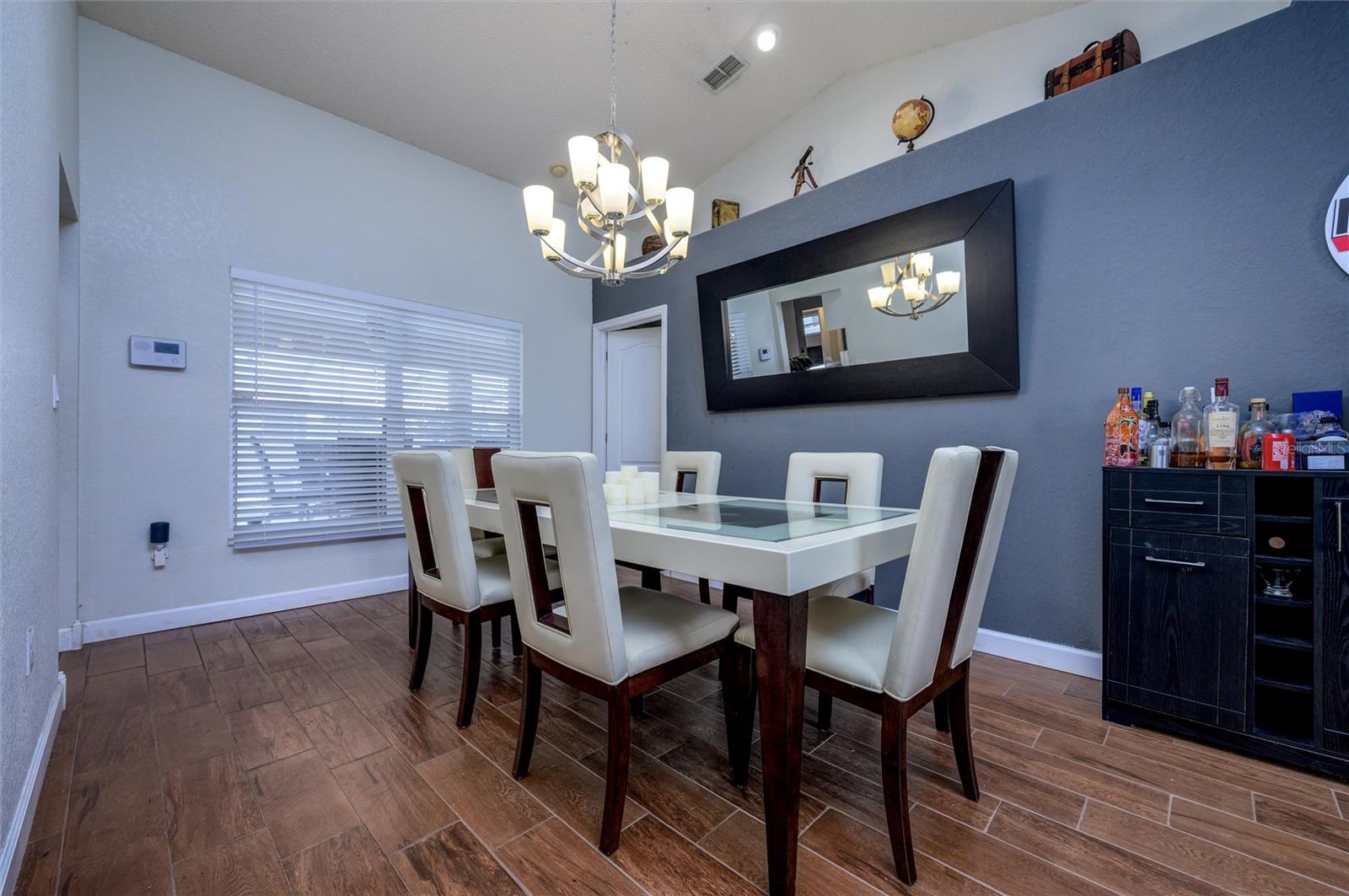 BRIARWOODS - Residential