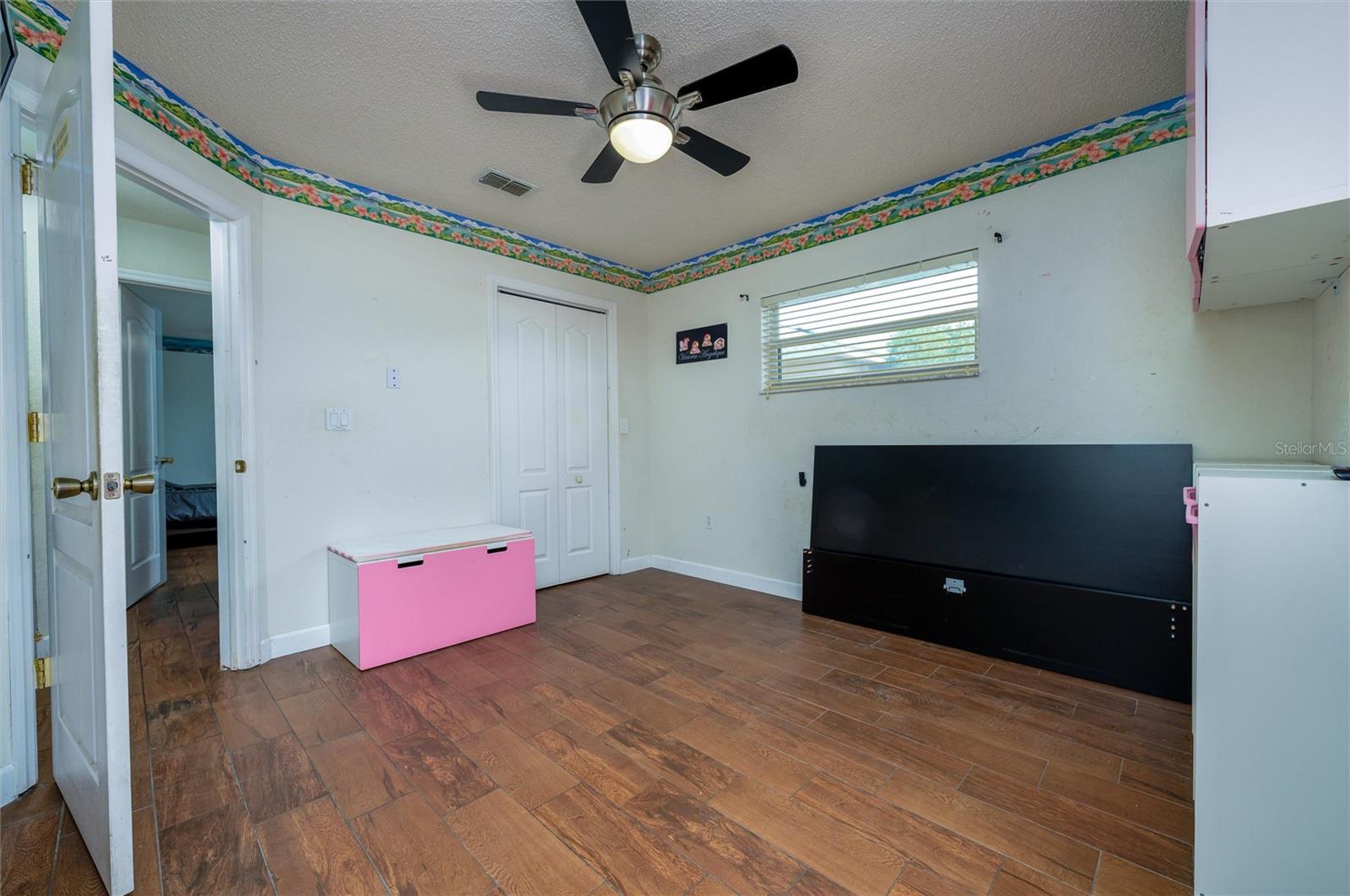 BRIARWOODS - Residential