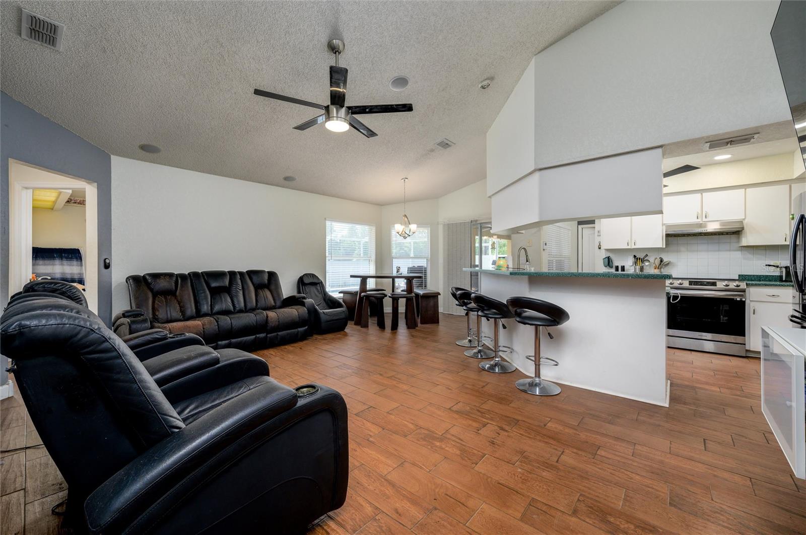 BRIARWOODS - Residential