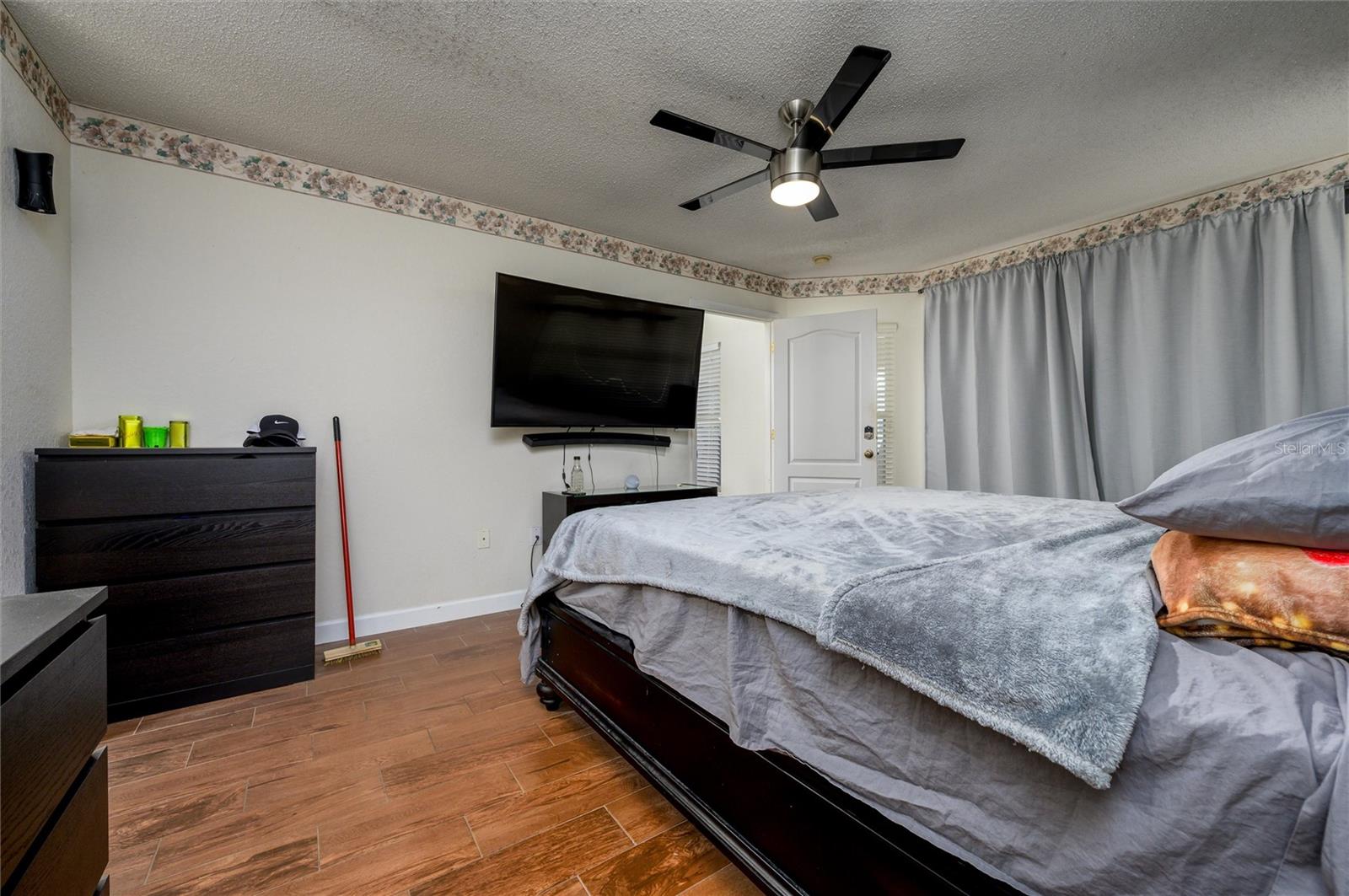 BRIARWOODS - Residential