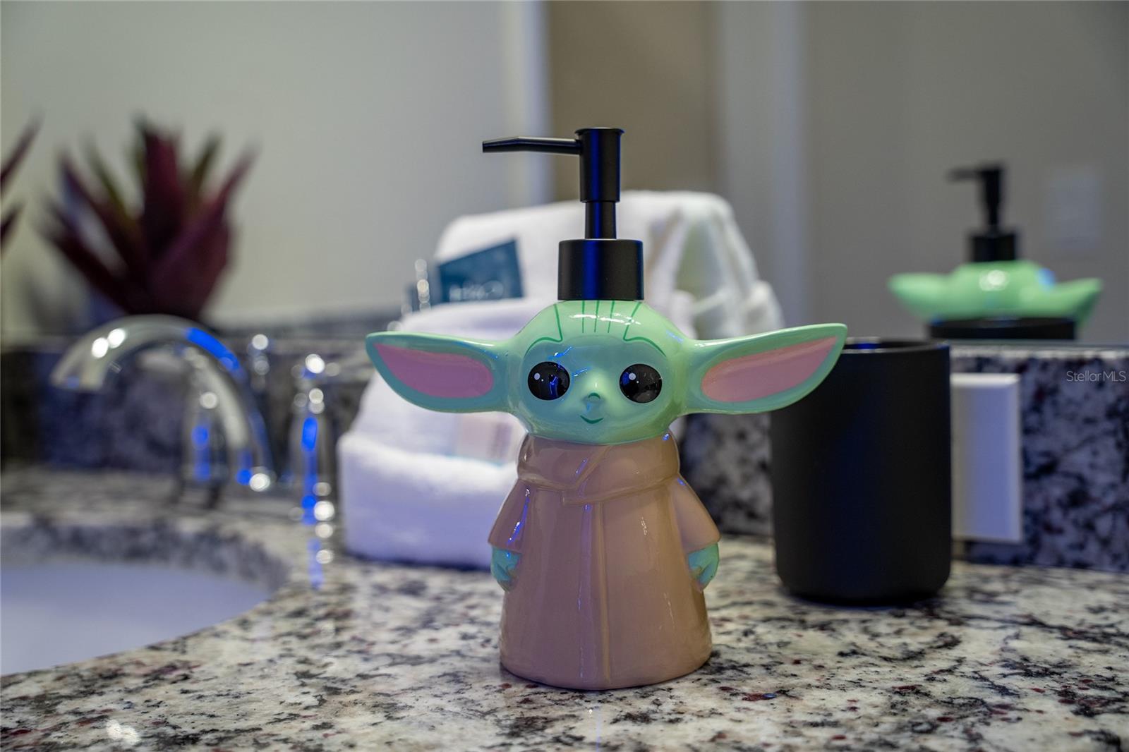 WINDSOR ISLAND RESIDENCE PH 2B - Residential