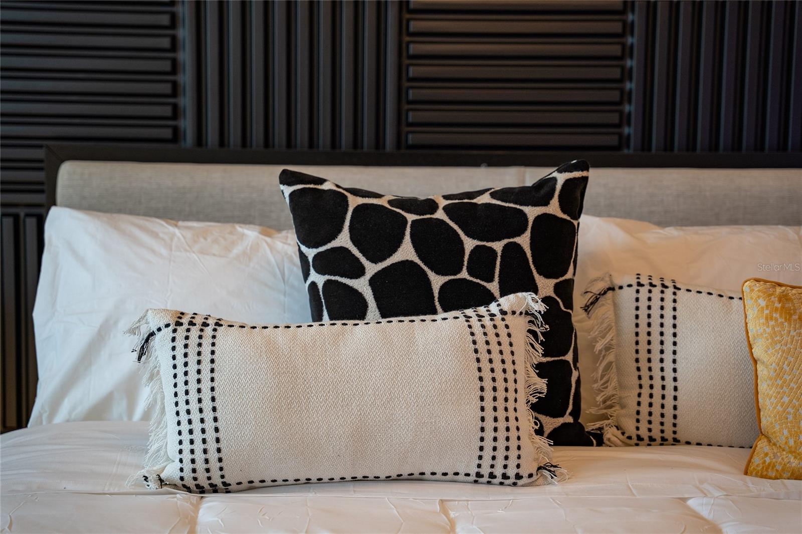 WINDSOR ISLAND RESIDENCE PH 2B - Residential