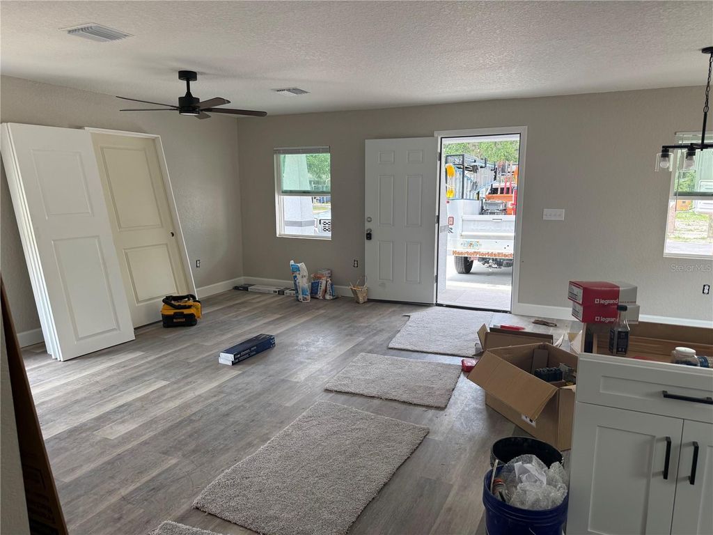 Photo of 1001 Renfro Street, Plant City, FL 33563 (MLS # TB8507020)