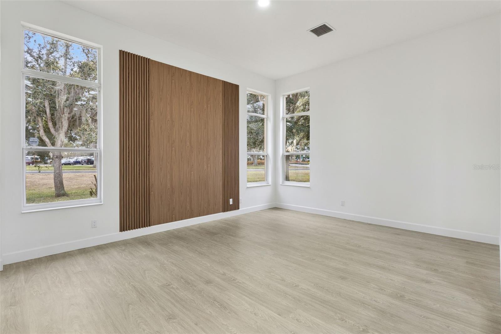 LEESBURG LEGACY LEESBURG UNIT 02 LT 163 - Residential