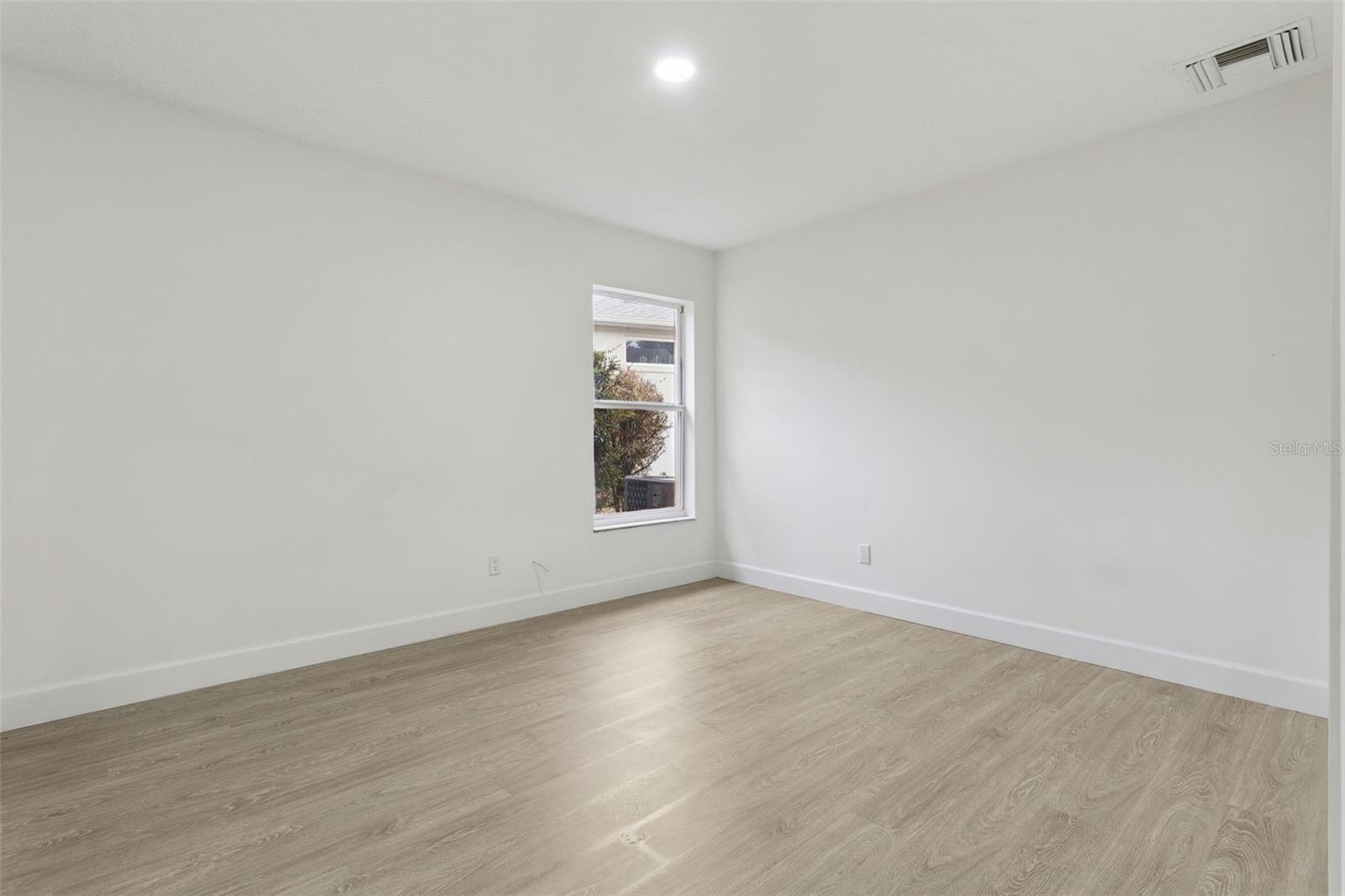 LEESBURG LEGACY LEESBURG UNIT 02 LT 163 - Residential