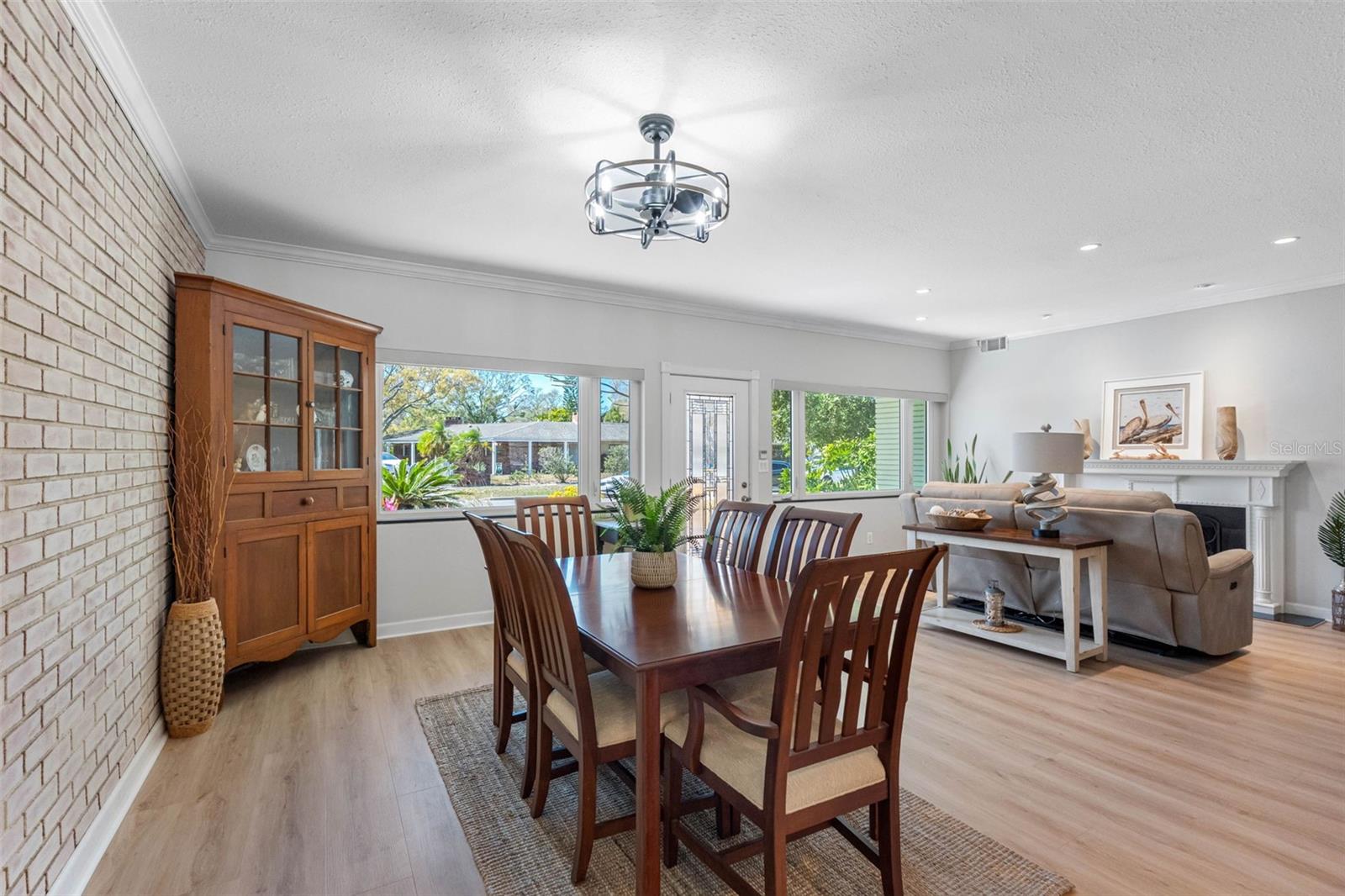 BELLEAIR ESTATES - Residential