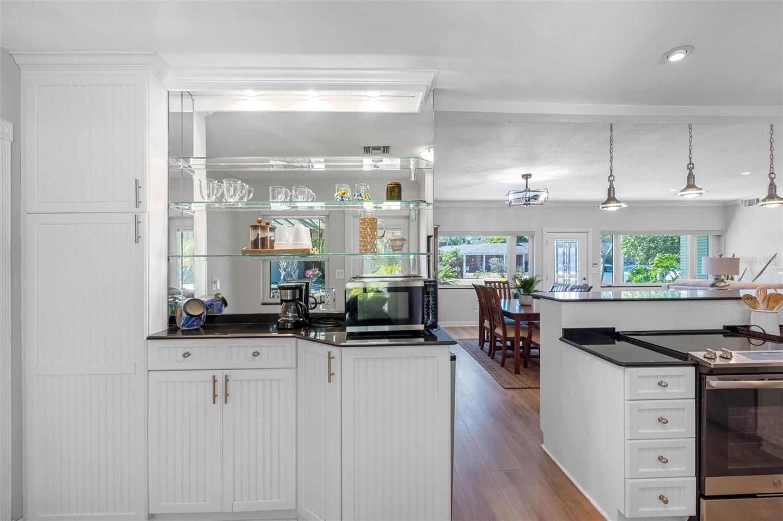 BELLEAIR ESTATES - Residential