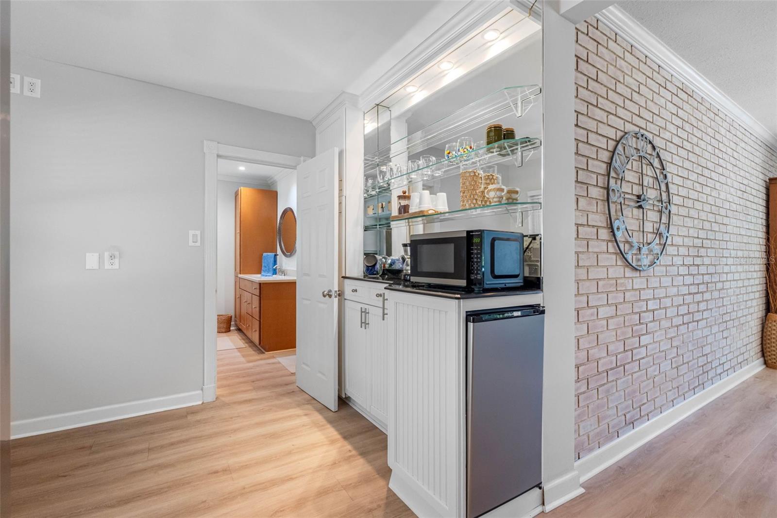 BELLEAIR ESTATES - Residential