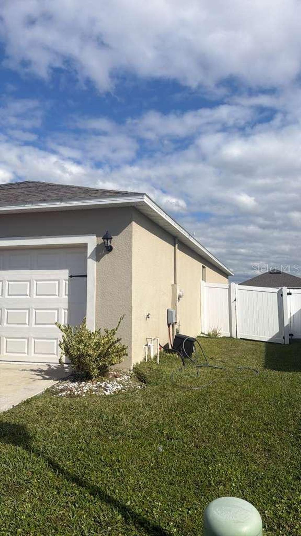 Photo of 1519 Oak Reserve Drive, Kissimmee, FL 34744 (MLS # S5141402)