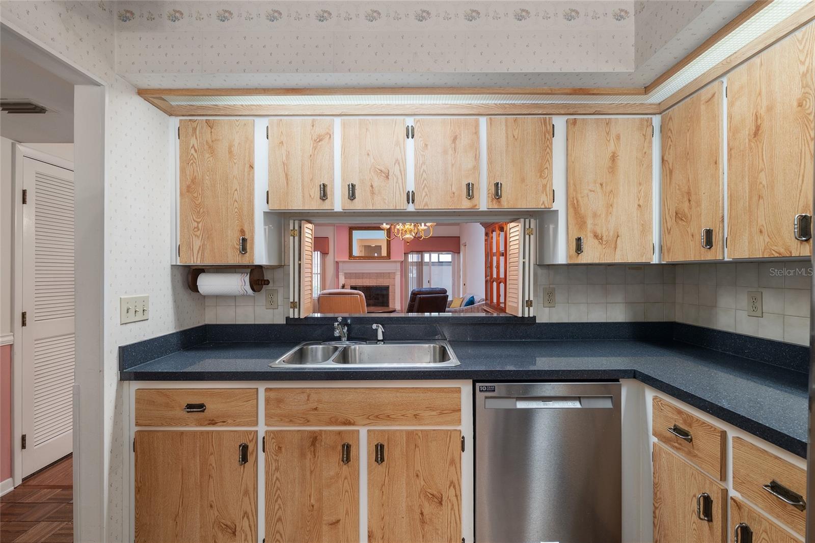 CRESTWOOD SOUTH VILLAGE - Residential