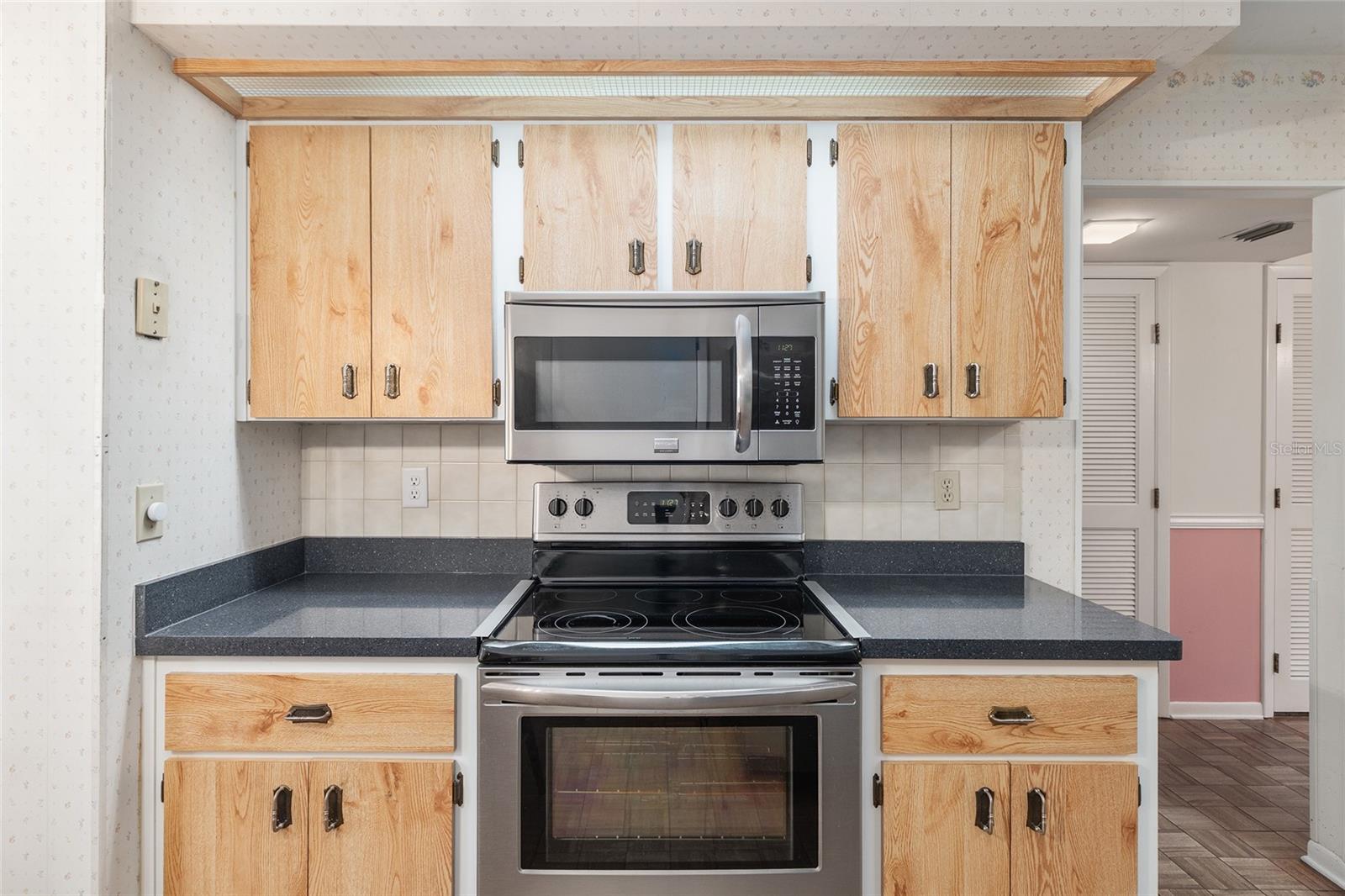 CRESTWOOD SOUTH VILLAGE - Residential