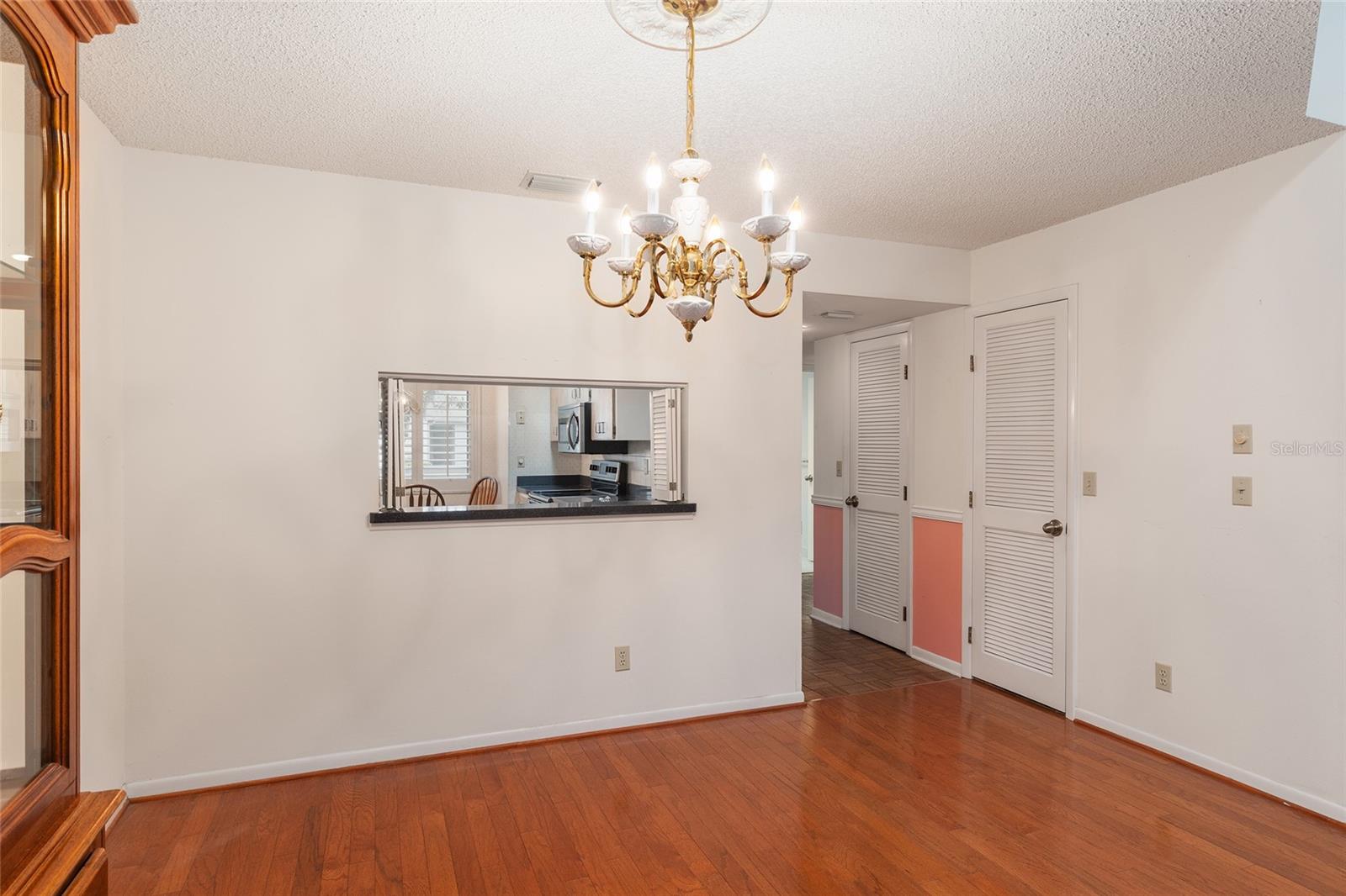 CRESTWOOD SOUTH VILLAGE - Residential