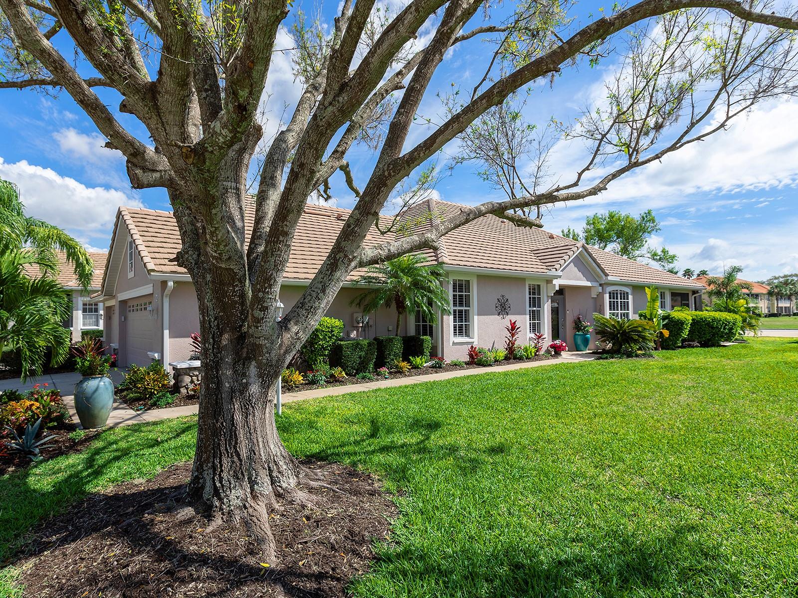 LAKEWOOD RANCH COUNTRY CLUB - Residential