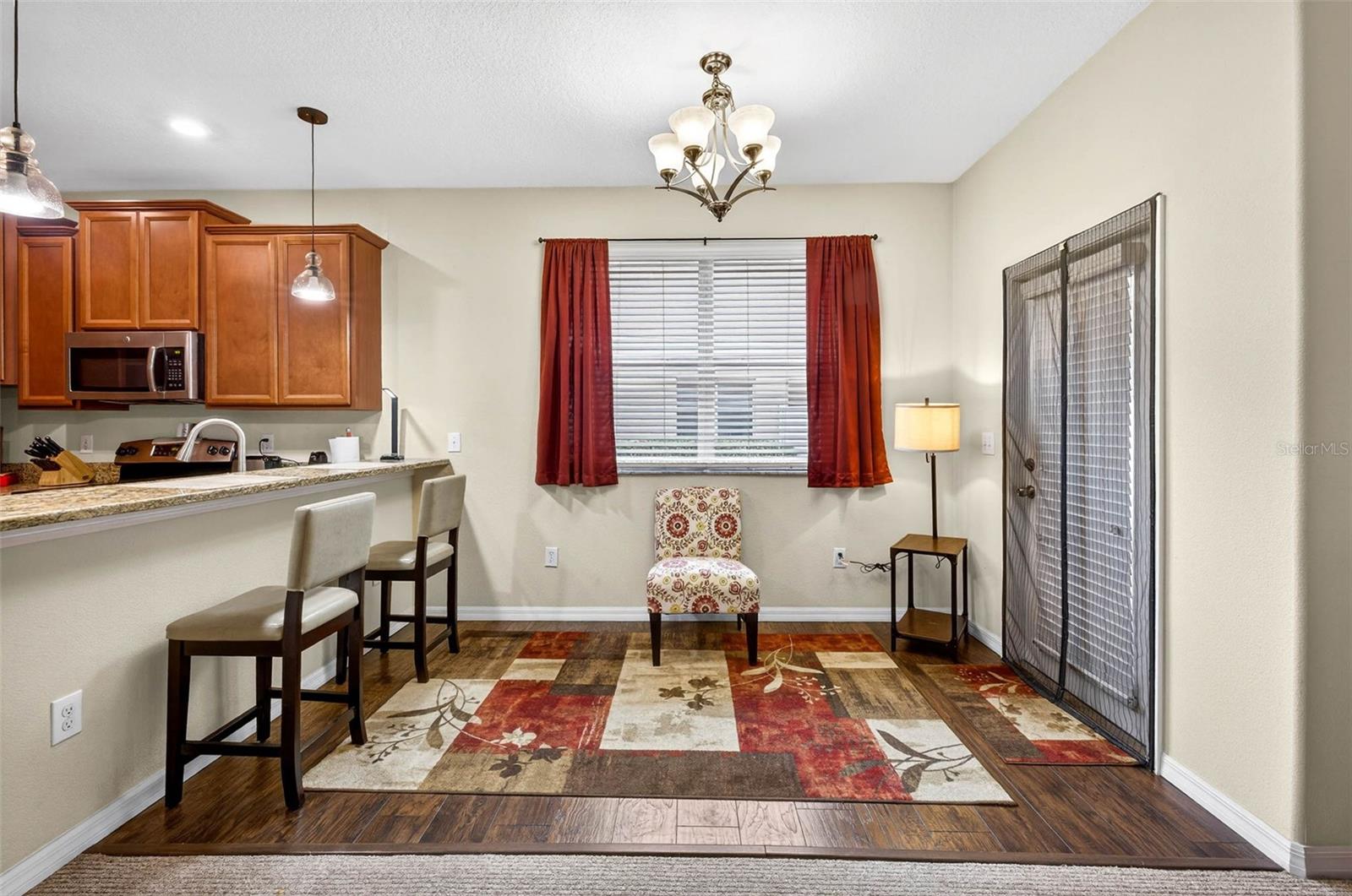 VERANDAH TWNHMS - Residential