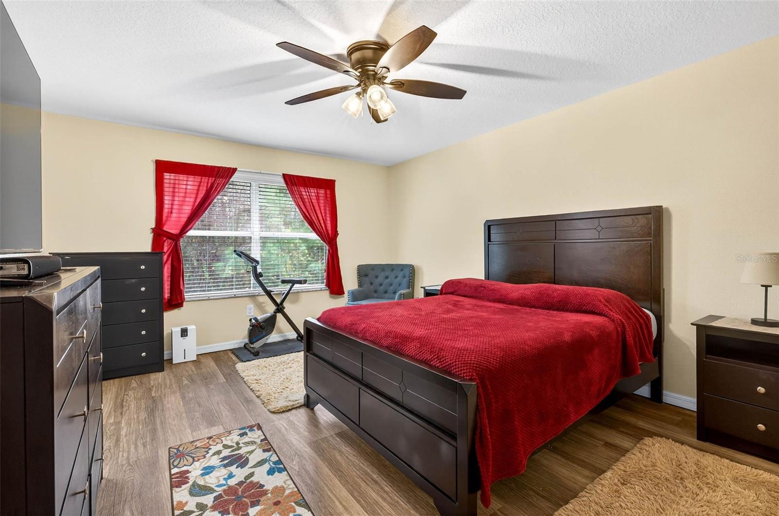 VERANDAH TWNHMS - Residential