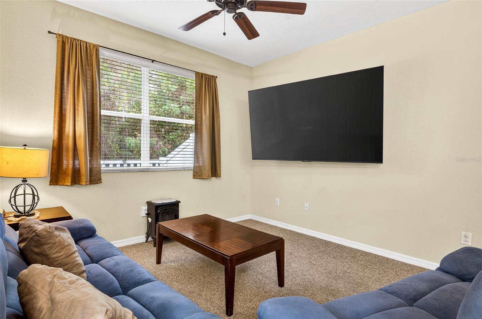 VERANDAH TWNHMS - Residential