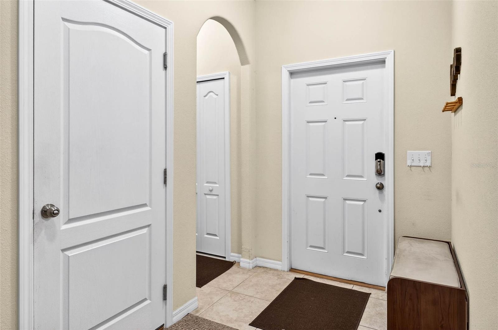 VERANDAH TWNHMS - Residential