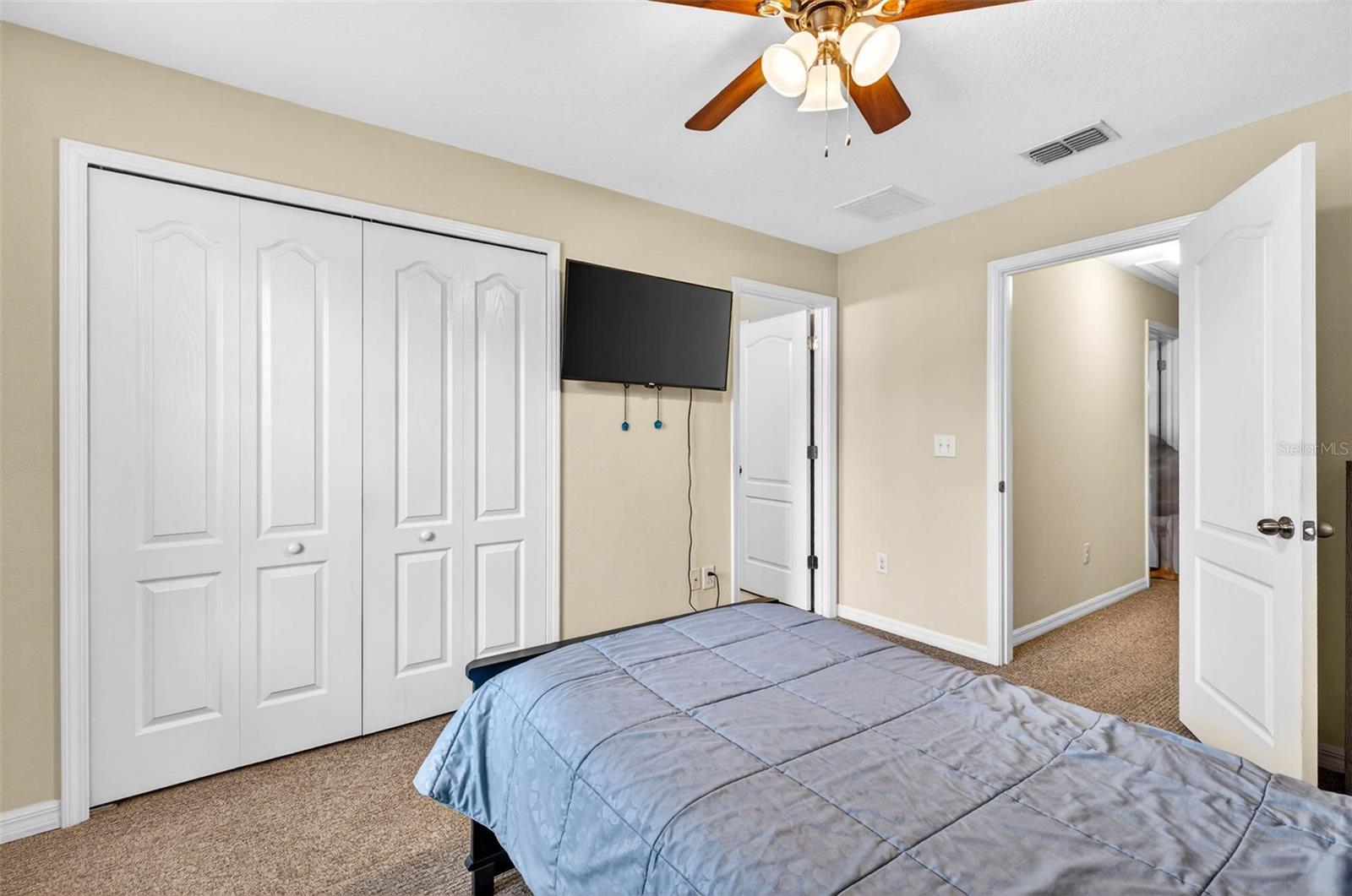 VERANDAH TWNHMS - Residential