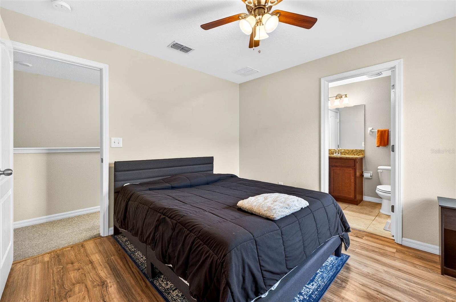 VERANDAH TWNHMS - Residential