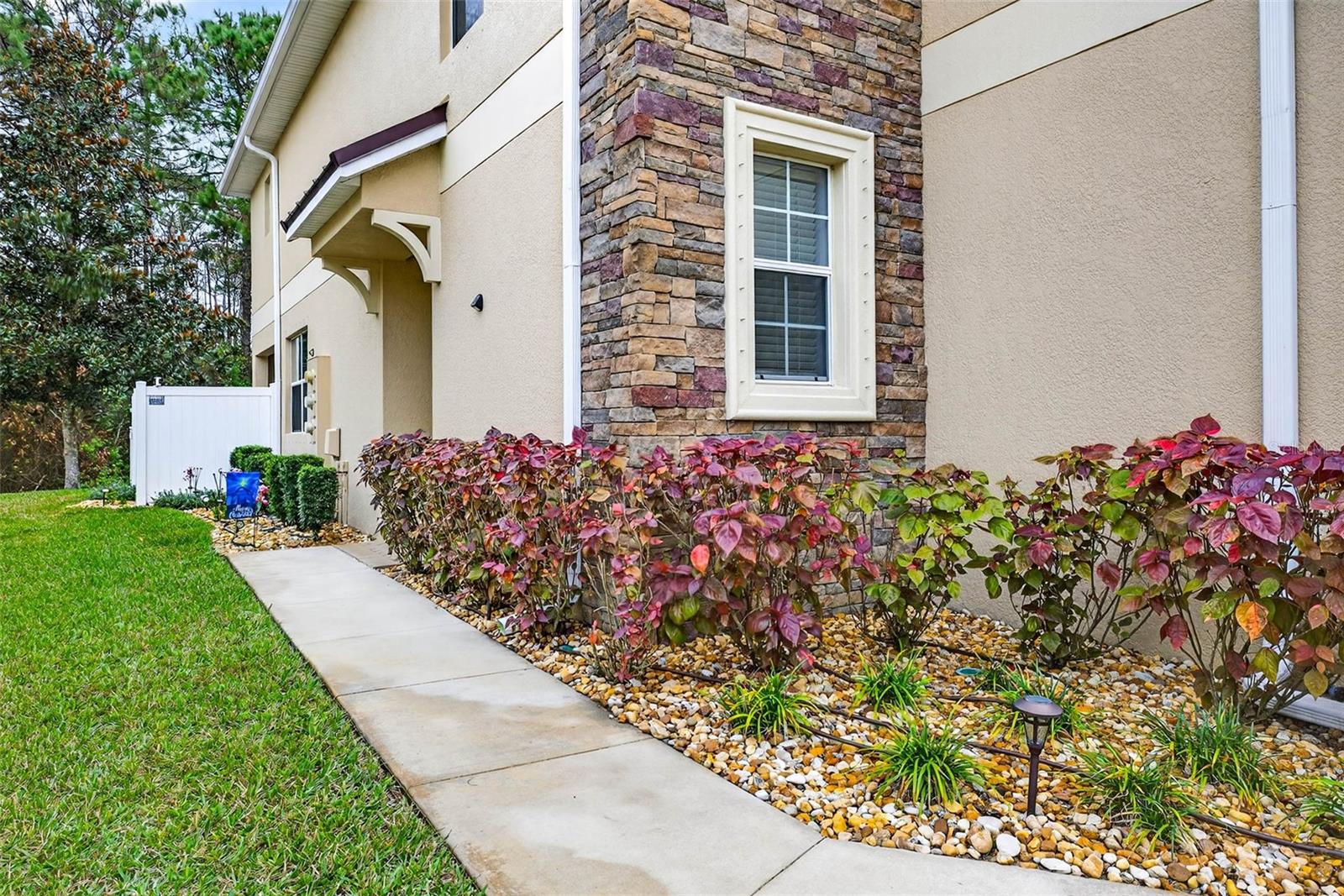 VERANDAH TWNHMS - Residential