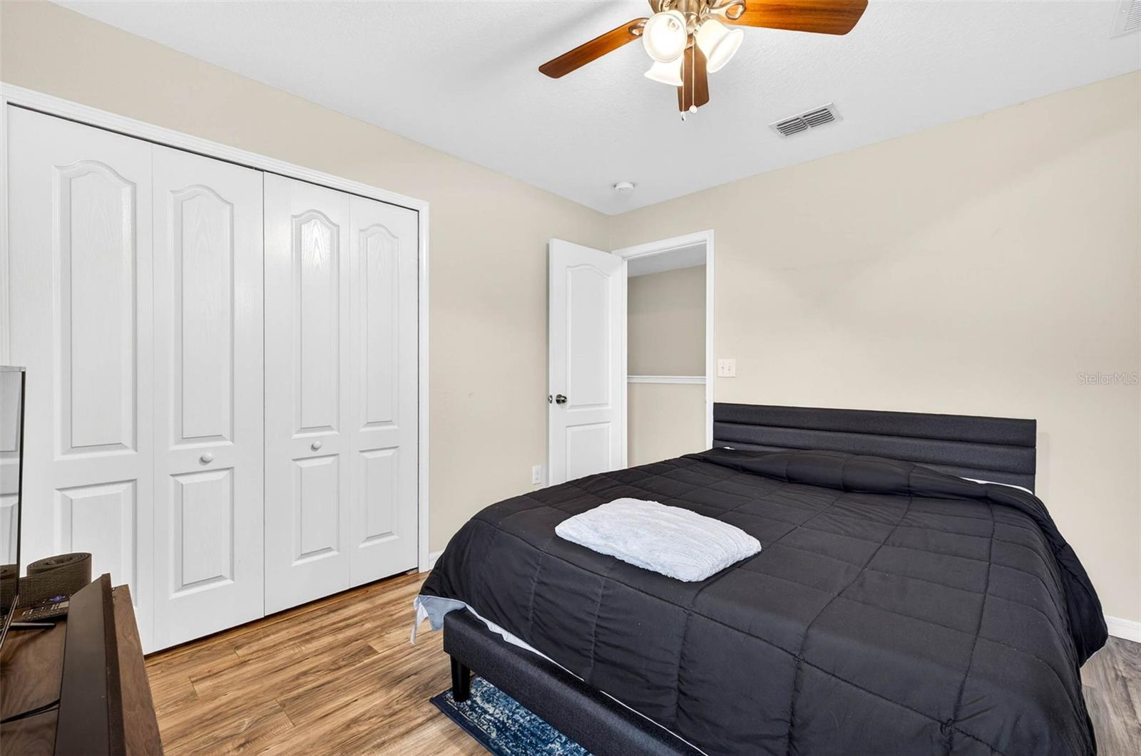 VERANDAH TWNHMS - Residential