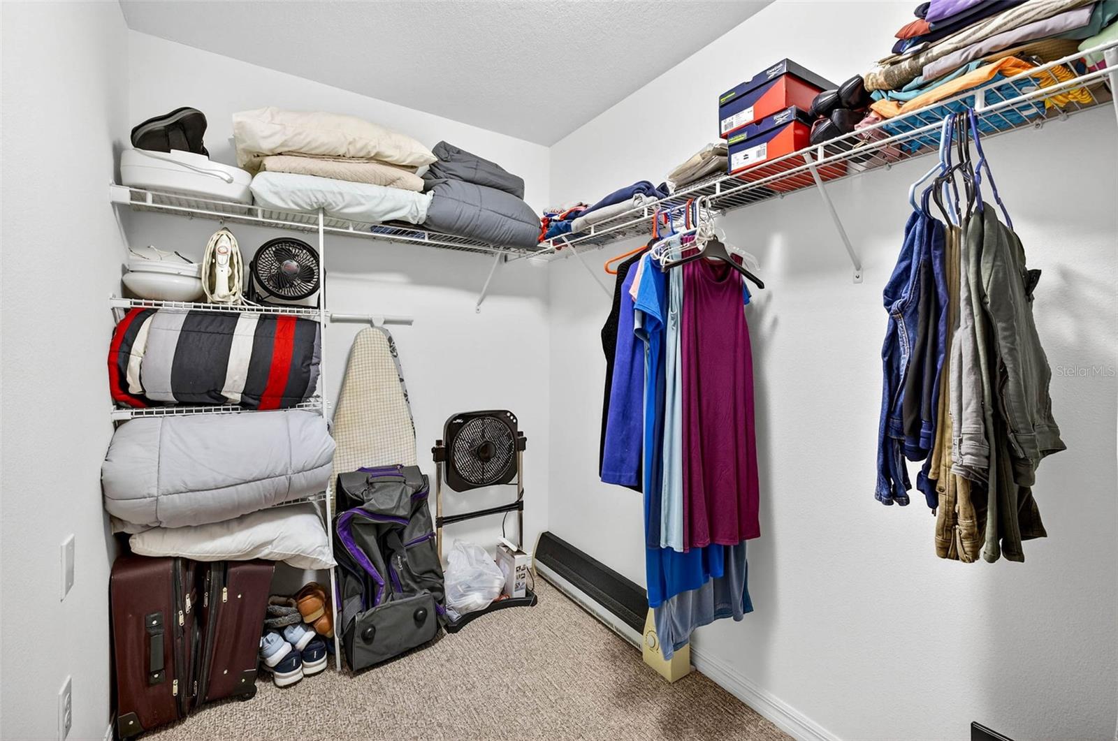 VERANDAH TWNHMS - Residential