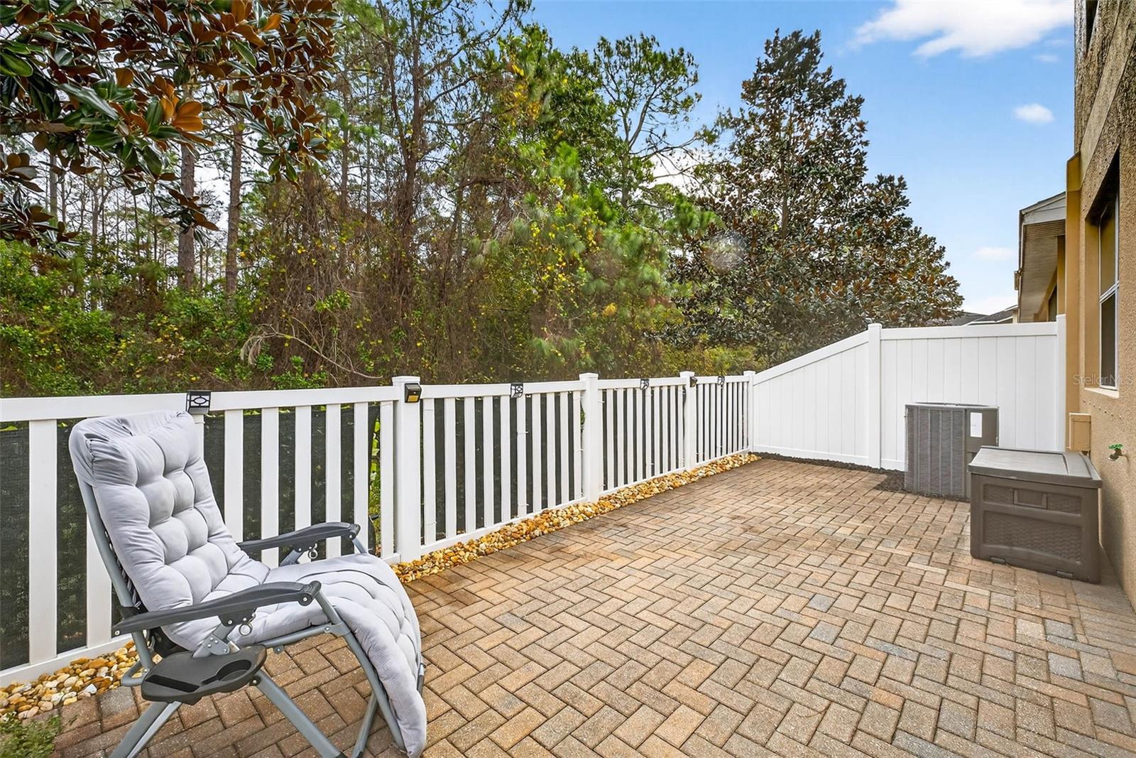 VERANDAH TWNHMS - Residential