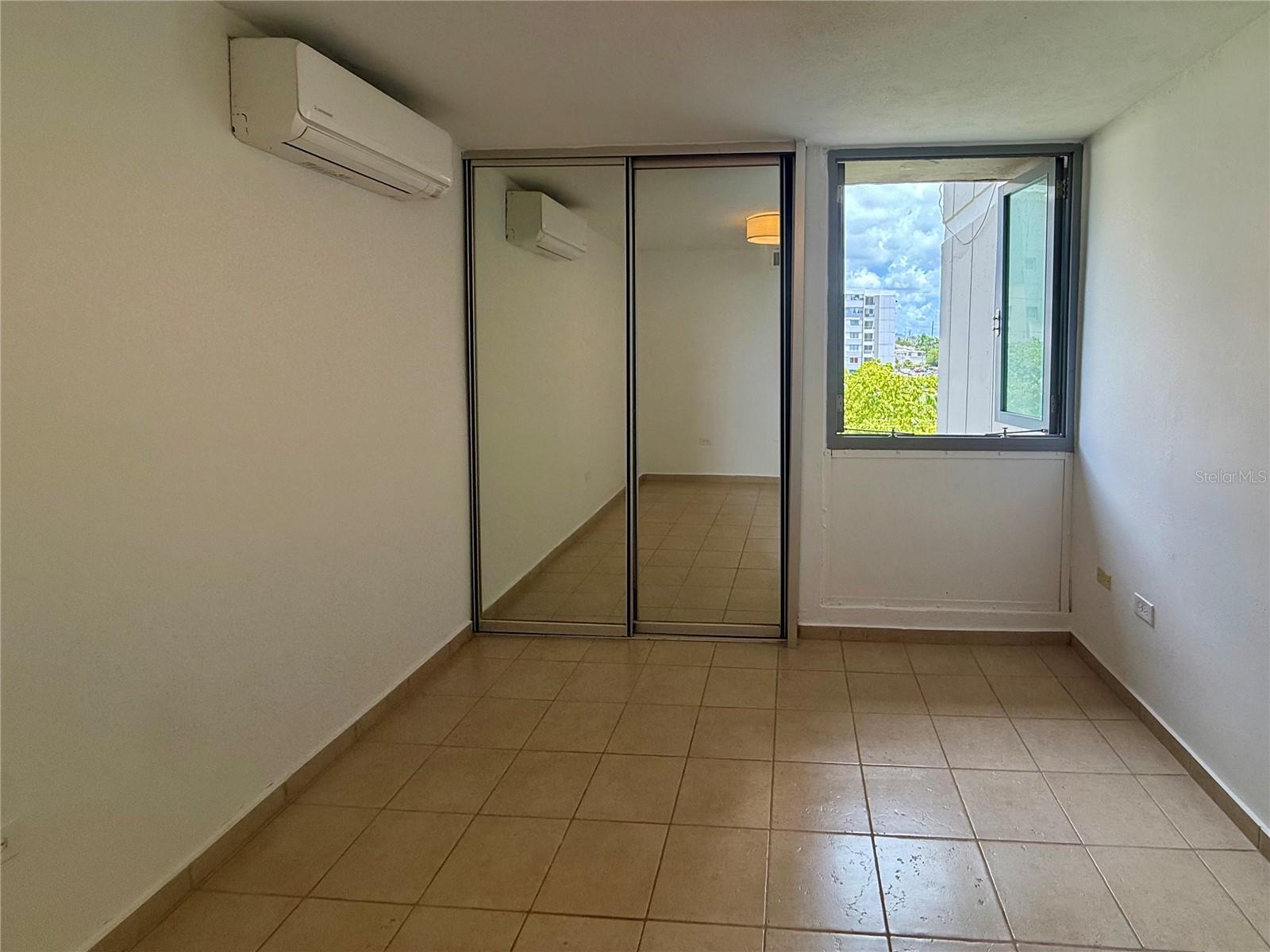 COND. EL GENERALIFE - Residential Lease