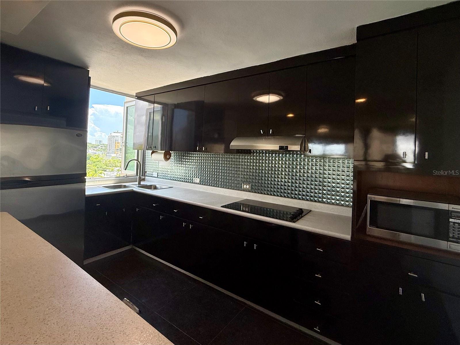 COND. EL GENERALIFE - Residential Lease