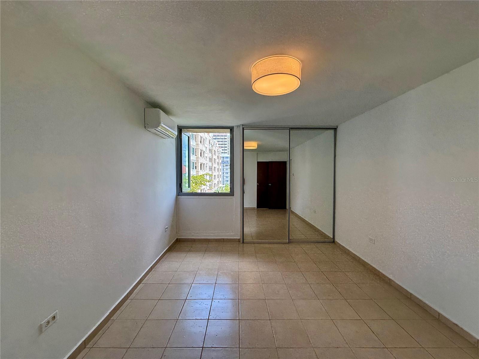 COND. EL GENERALIFE - Residential Lease