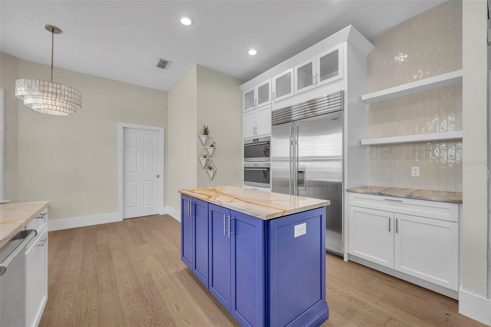 CHANTILLY SUB - Residential Lease