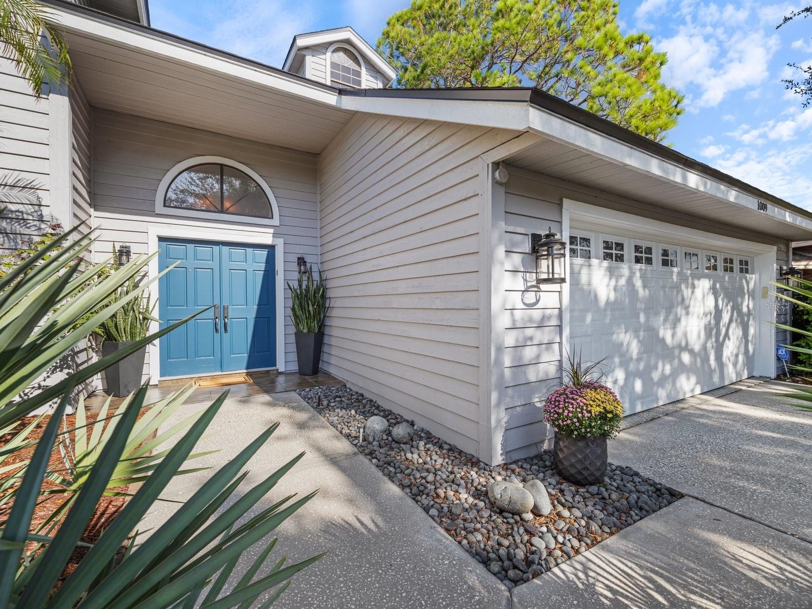 1009 WYNDHAM WAY