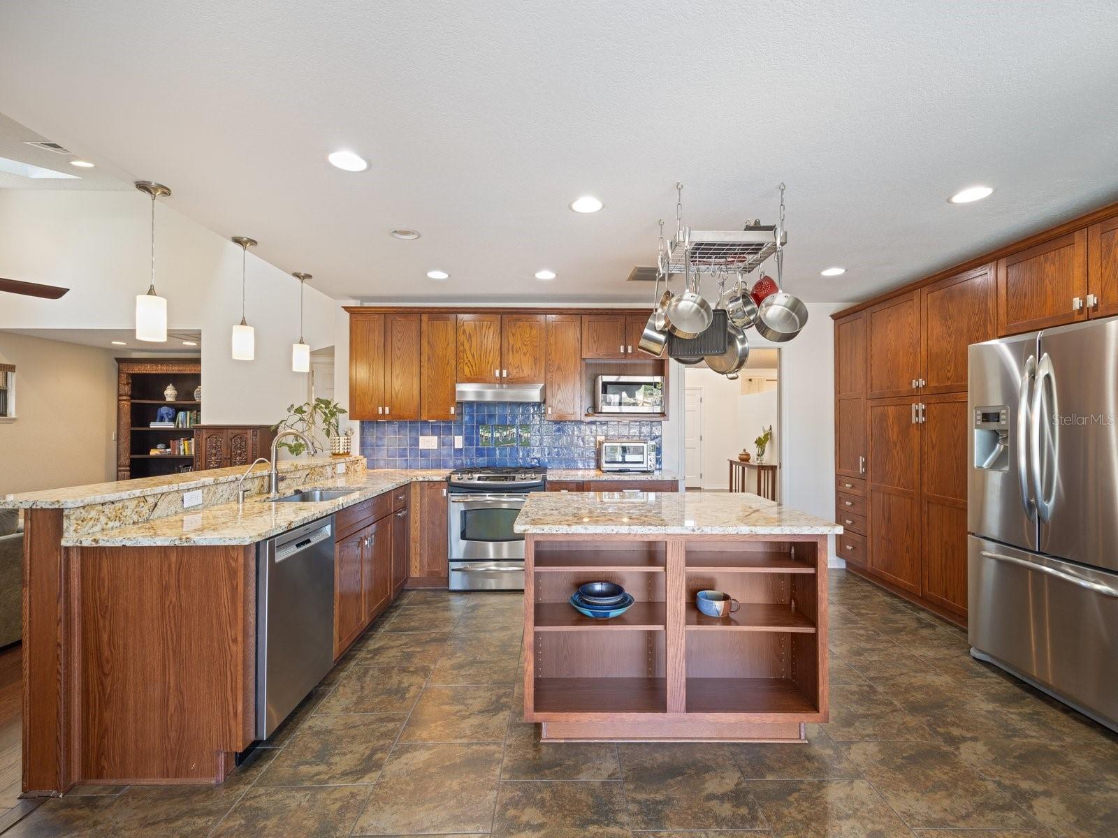 HUNTINGTON TRAILS PH 2 - Residential