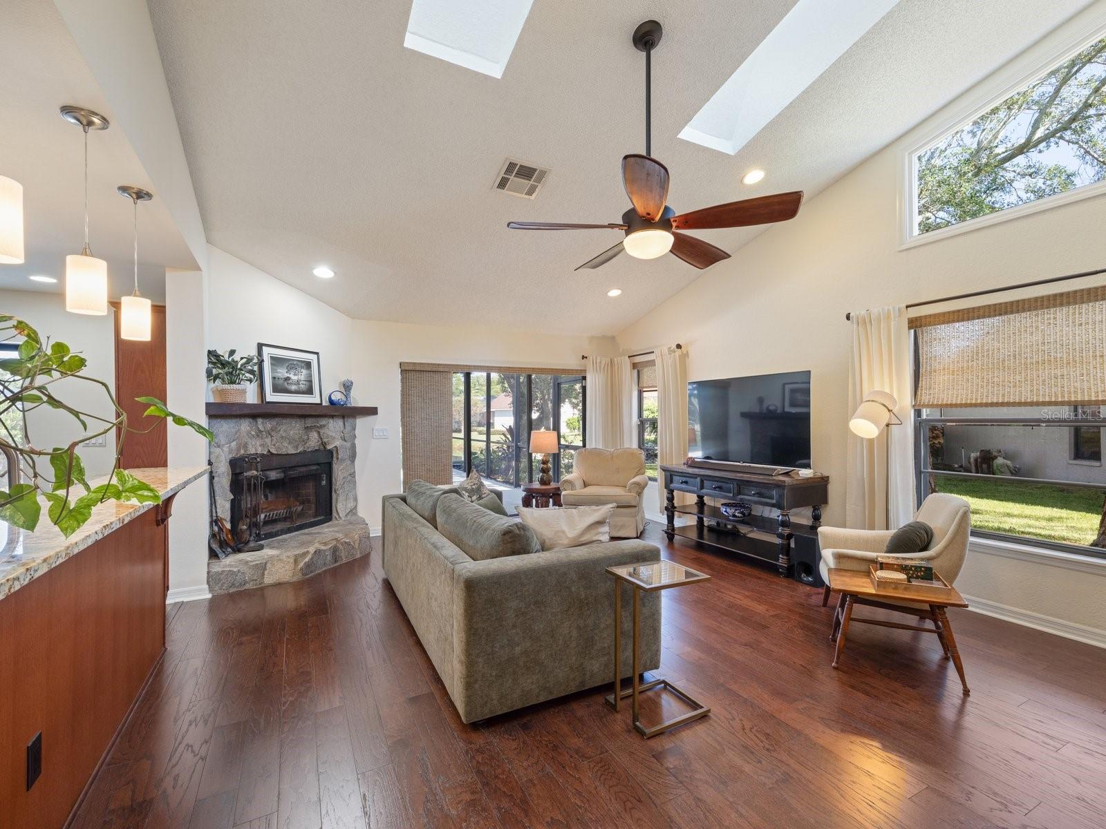 HUNTINGTON TRAILS PH 2 - Residential