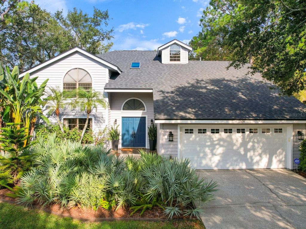 Photo of 1009 Wyndham Way, Safety Harbor, FL 34695 (MLS # TB8441200)
