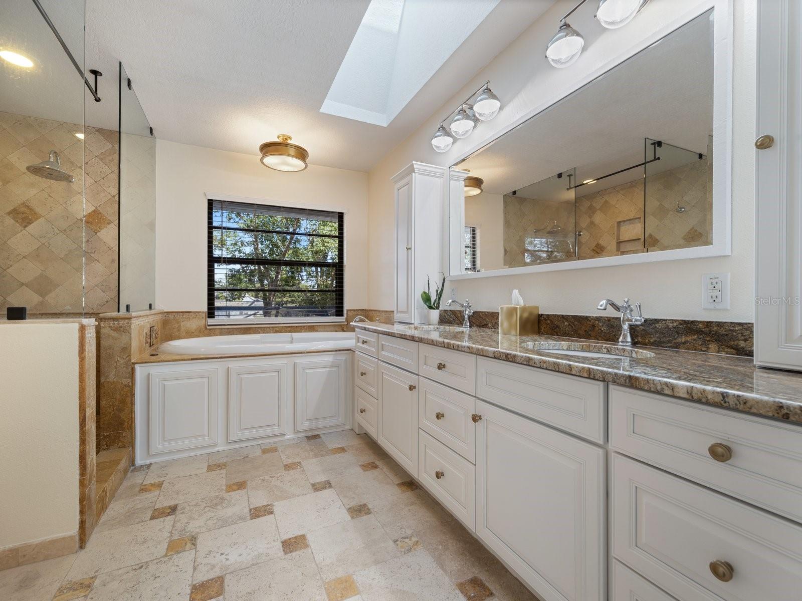 HUNTINGTON TRAILS PH 2 - Residential