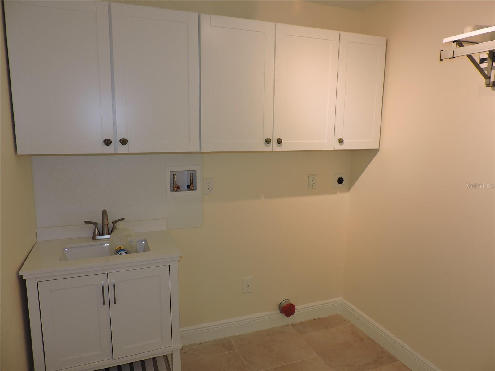 CASA DE MDWS - Residential