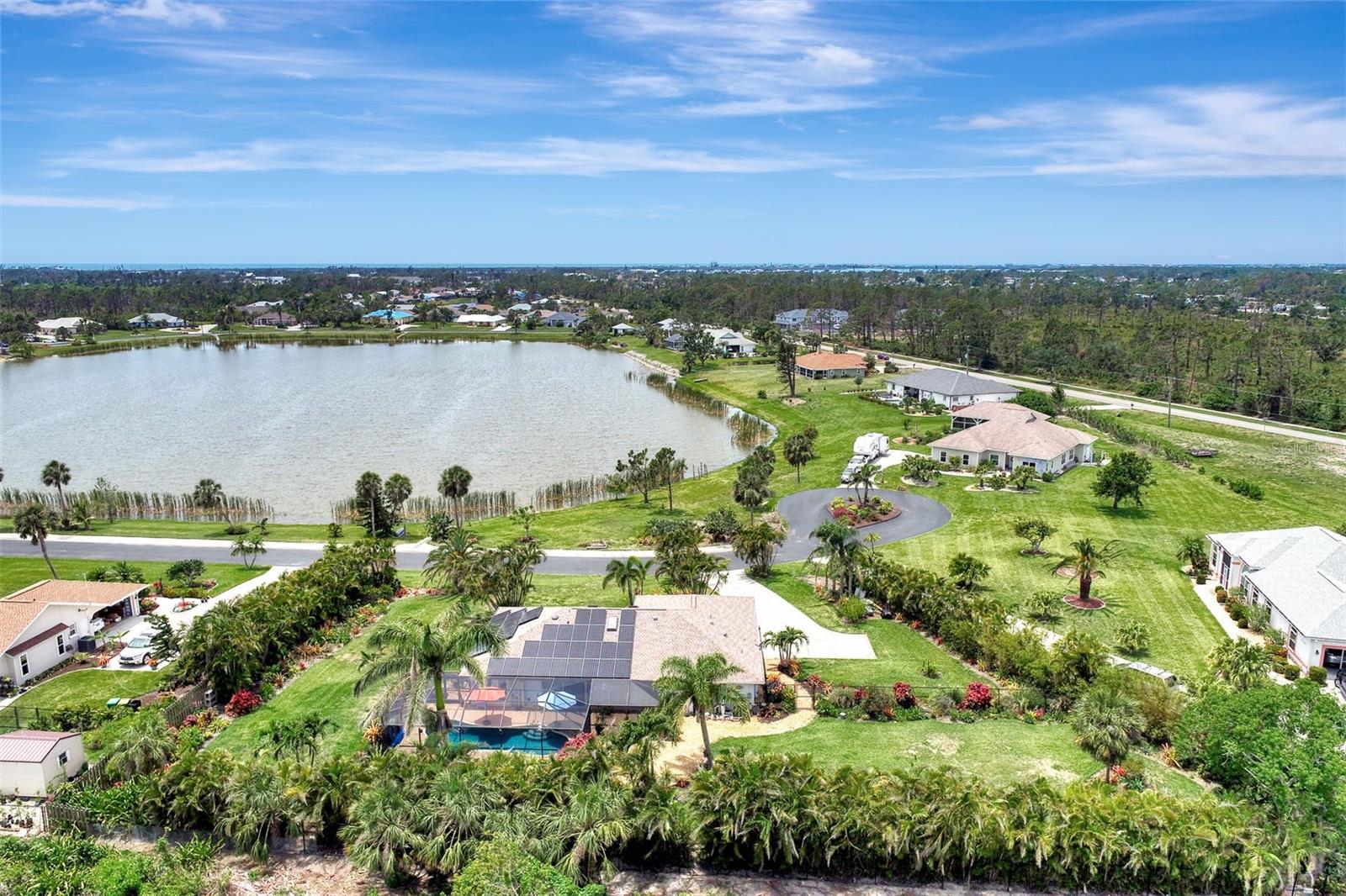 CASA DE MDWS - Residential