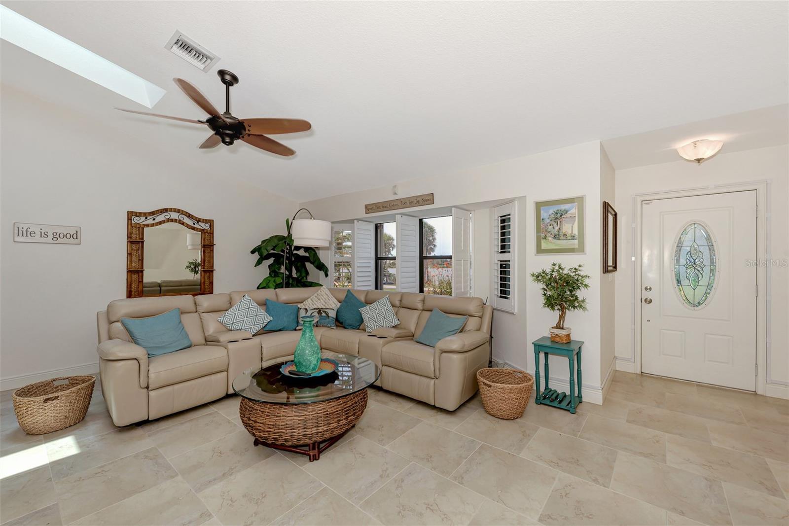 CASA DE MDWS - Residential