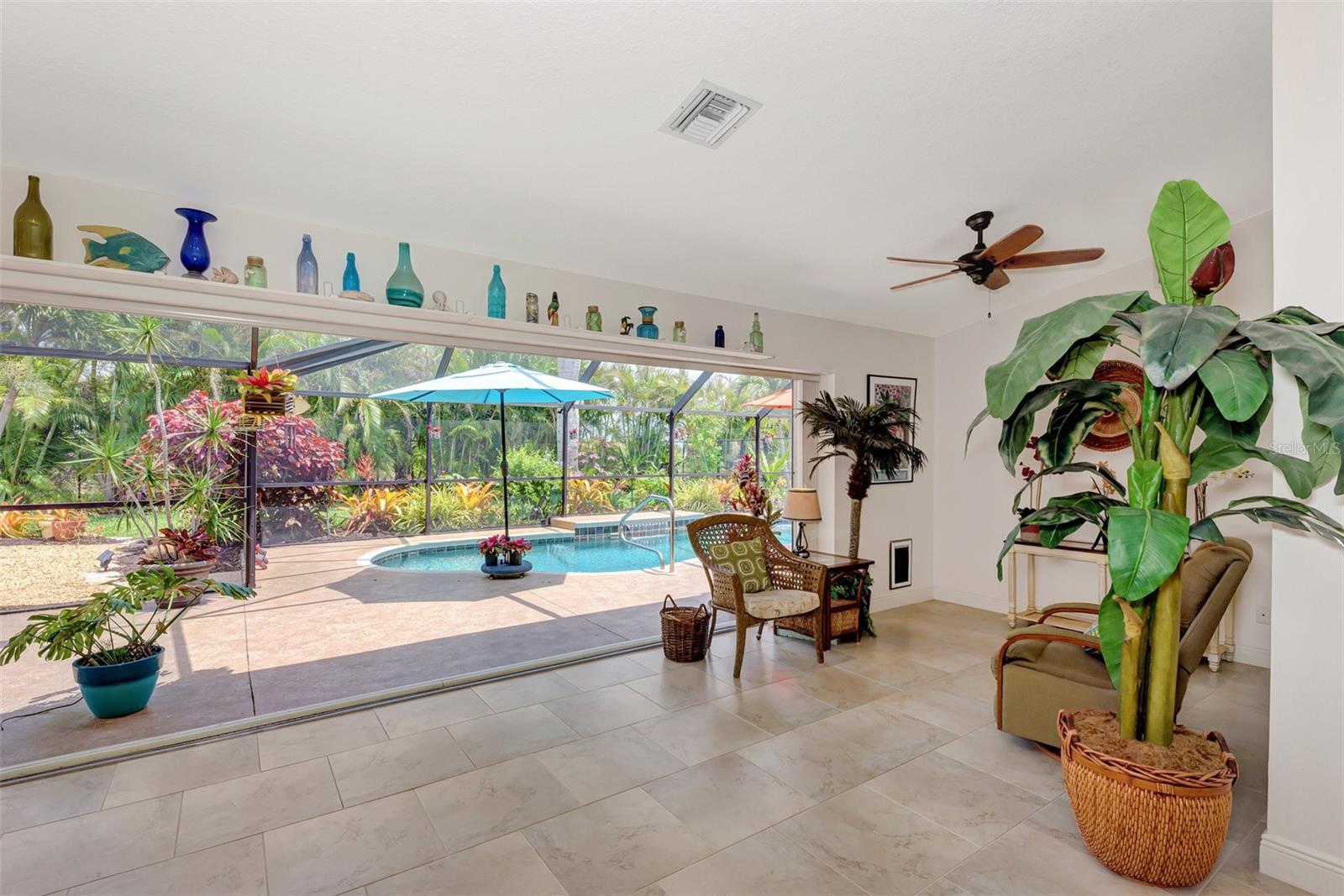 CASA DE MDWS - Residential