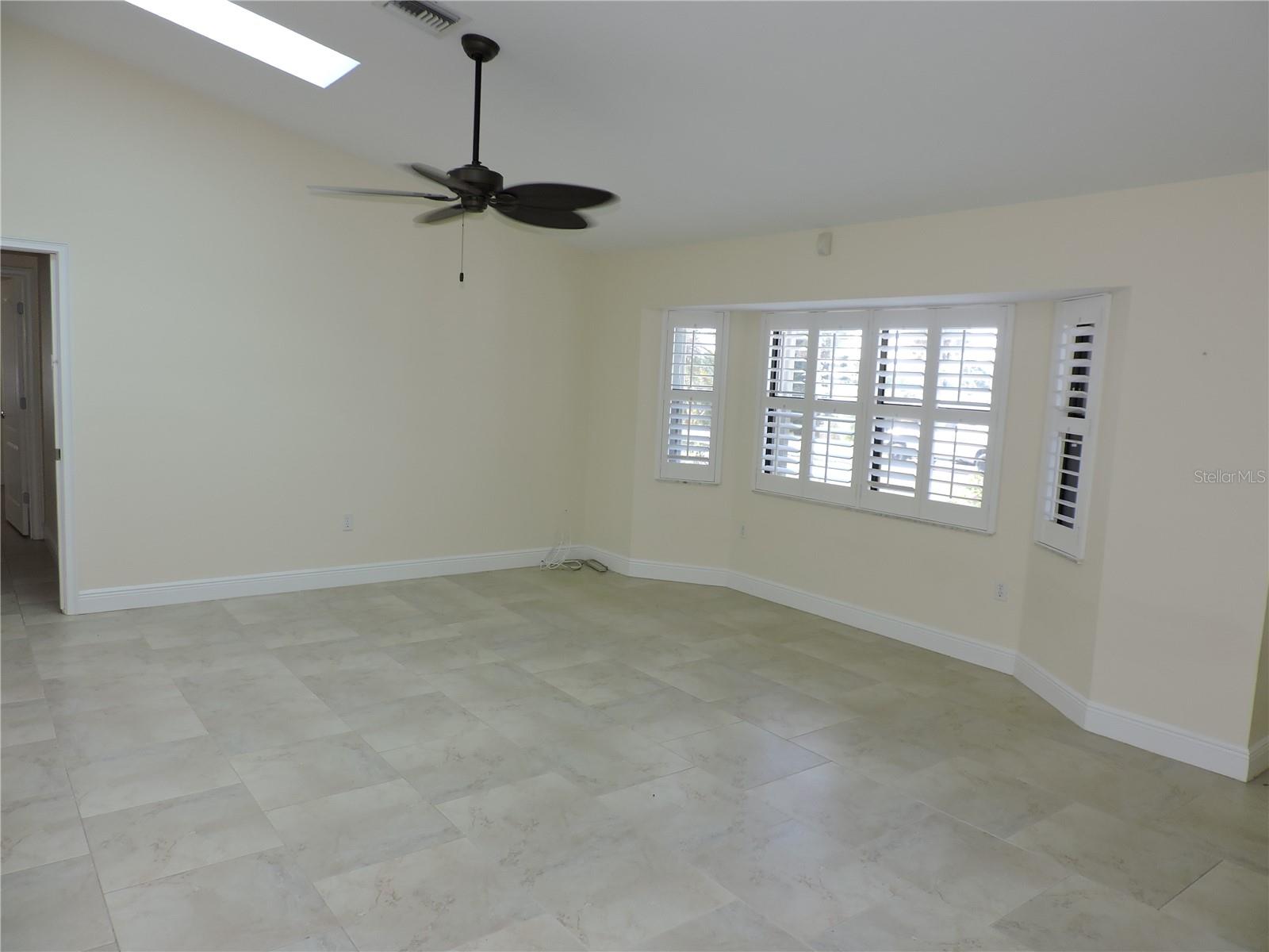 CASA DE MDWS - Residential