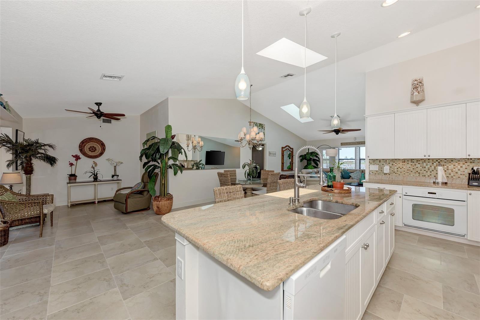 CASA DE MDWS - Residential